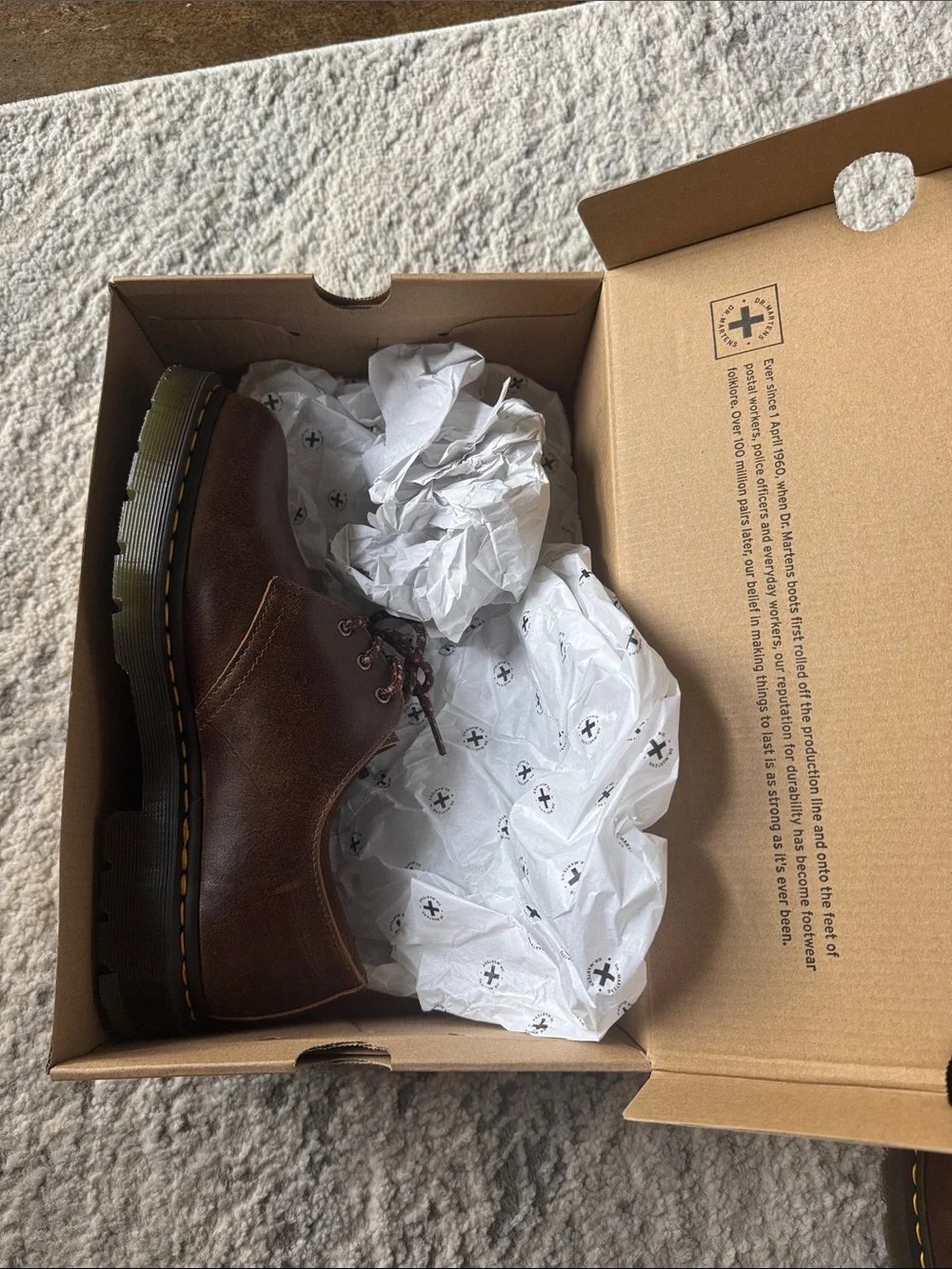Dr. Martens Men's Brown Leather NON-SLIP Oxford Shoes